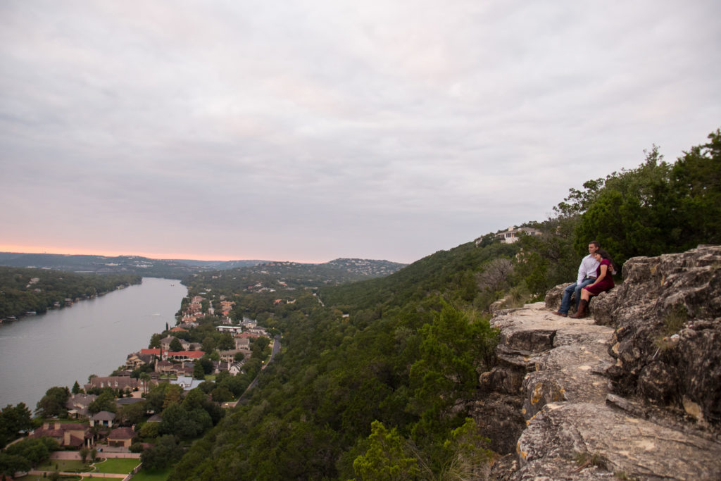 Austin engagement - mount bonnell -  What to wear for engagement photos
