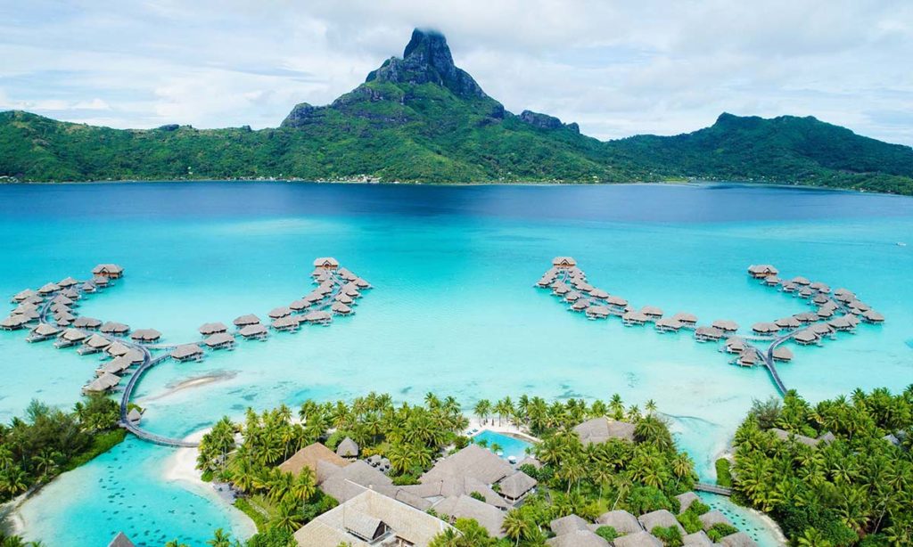 Bora Bora, French Polynesia elopement location ideas