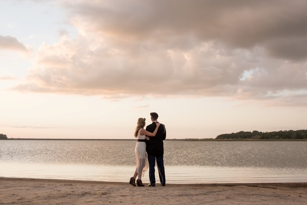 Lake Bryan- 15 best engagement photo locations in College Station, Texas