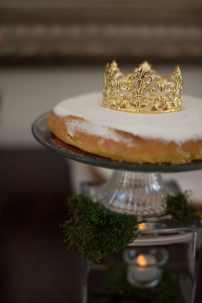 king cake for a wedding cake